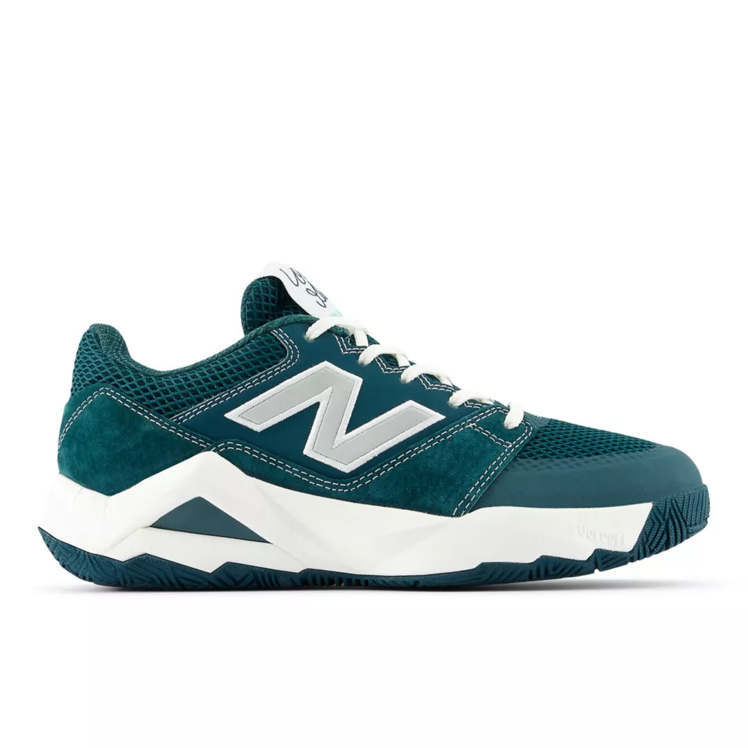 NB WHITE with DEEP END,6,Standard (B)