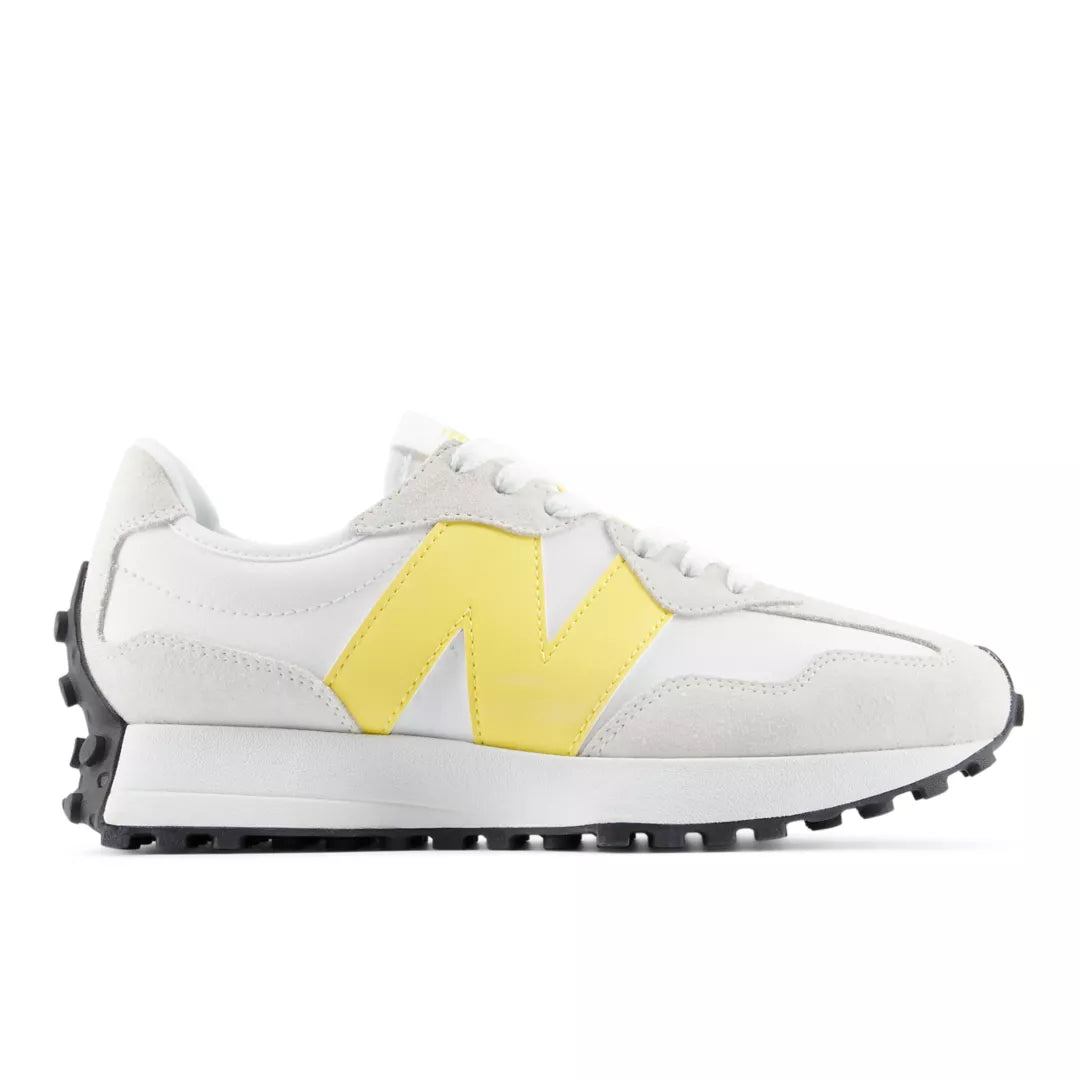 WHITE with STAR BURST,6,Standard (B)