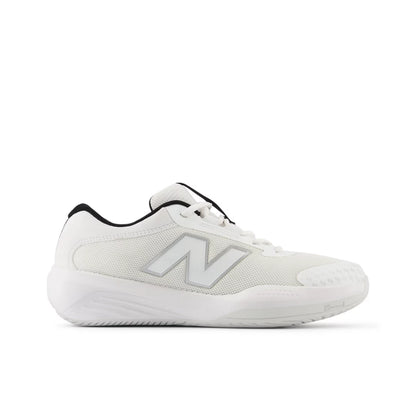 NB WHITE with BLACK,3.5,Standard (M)