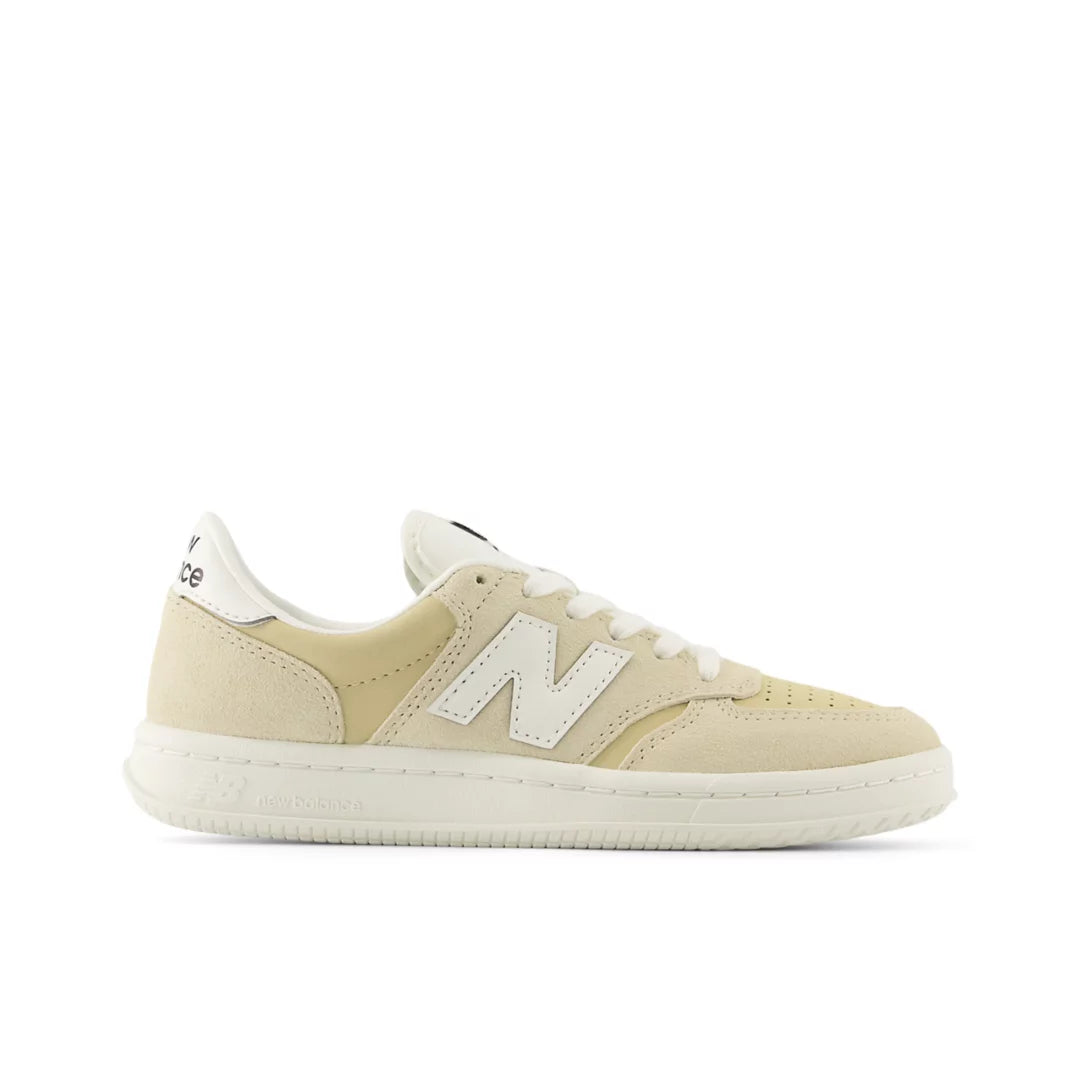 SANDSTONE with WHITE,3.5,Standard (M)