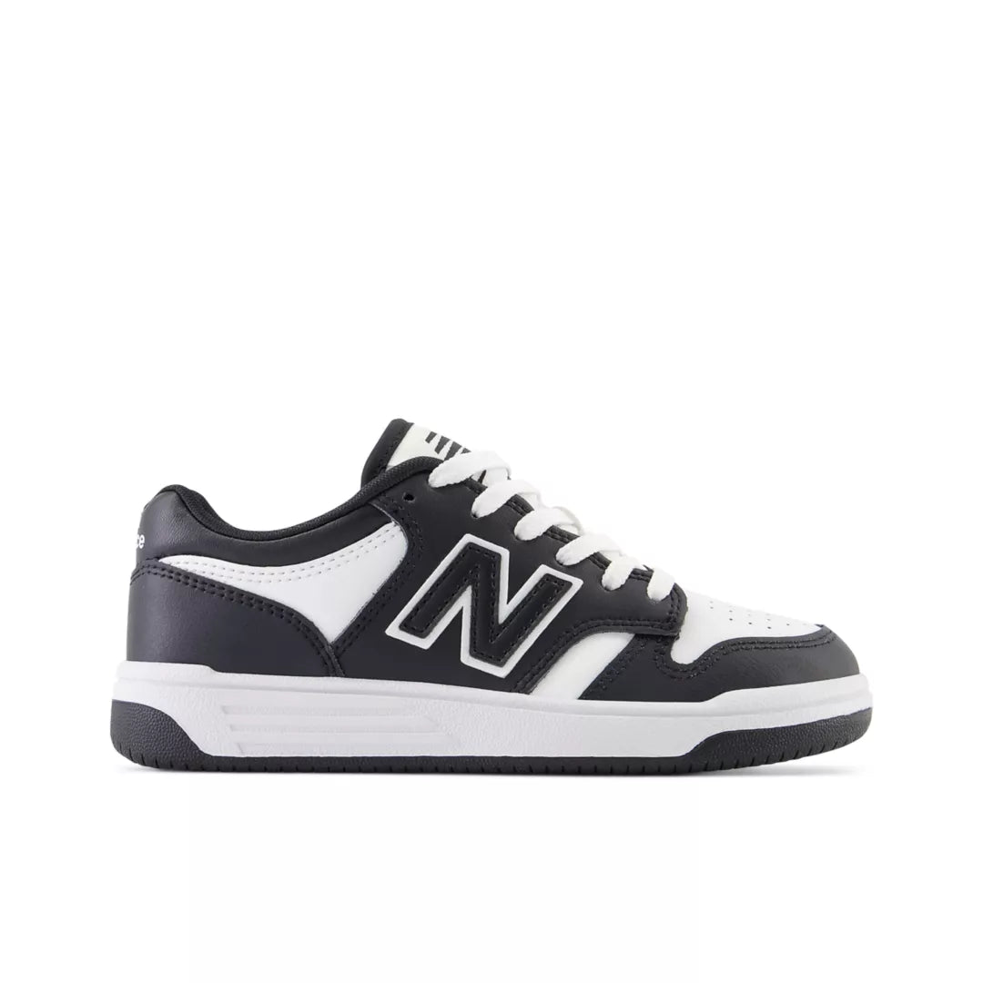 BLACK with NB WHITE,11,Standard (M)